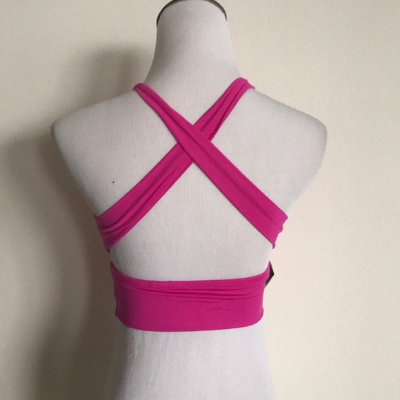 Sports bra made in Brazil color pink size small - Picture 3 of 7